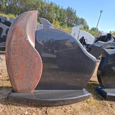 Dviejų dalių paminklai 34