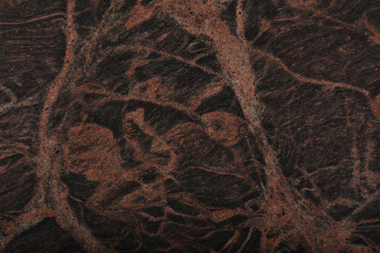 Aurora granitas – dangaus atspindys akmenyje